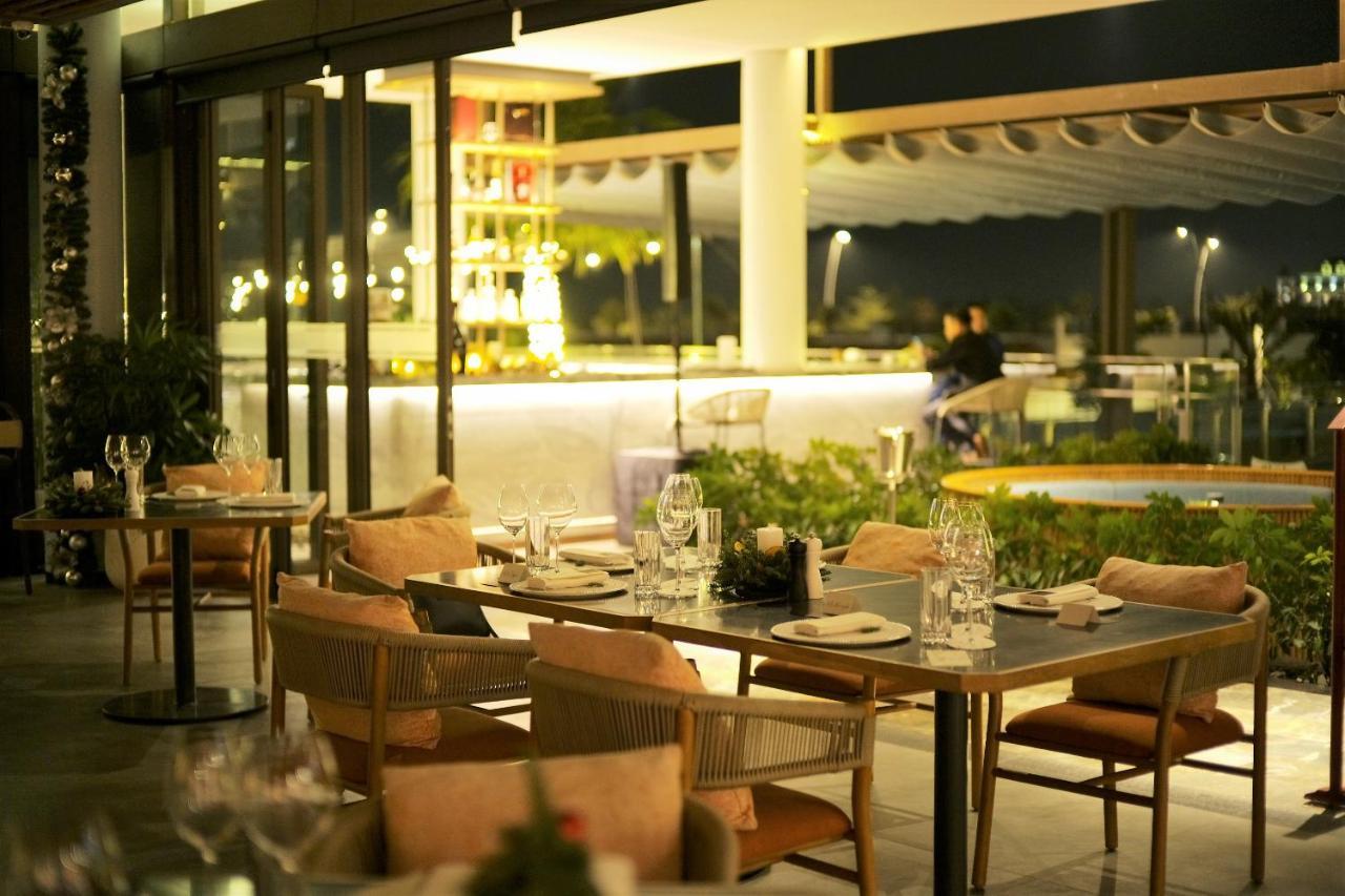 Oakwood Ha Long Hotel Exterior photo