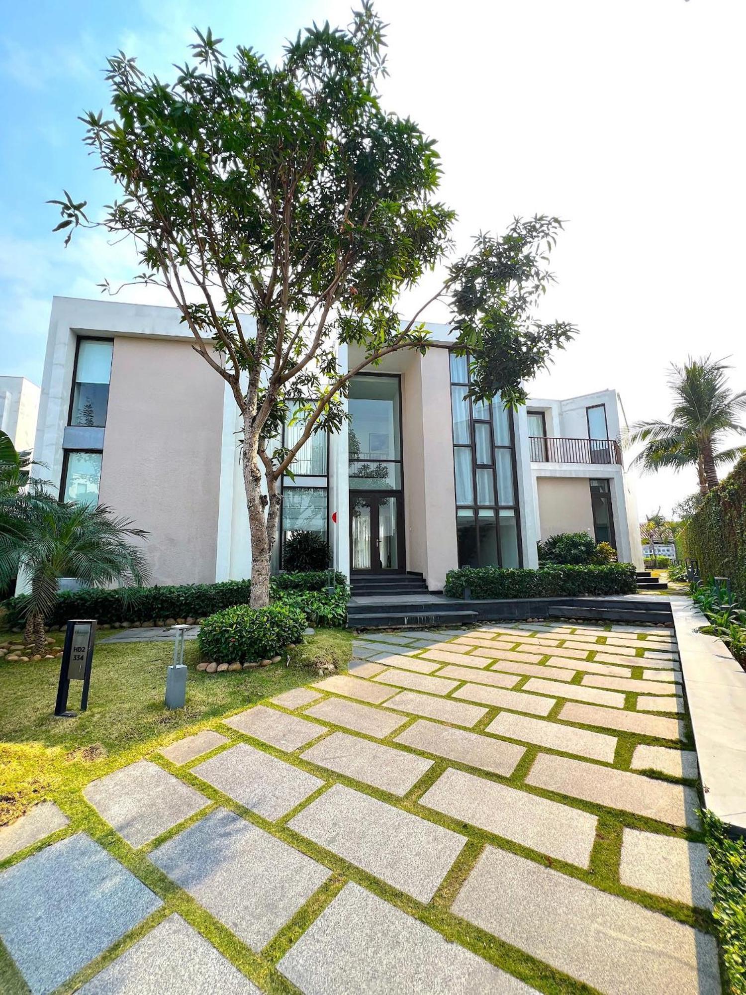 Oakwood Ha Long Hotel Exterior photo