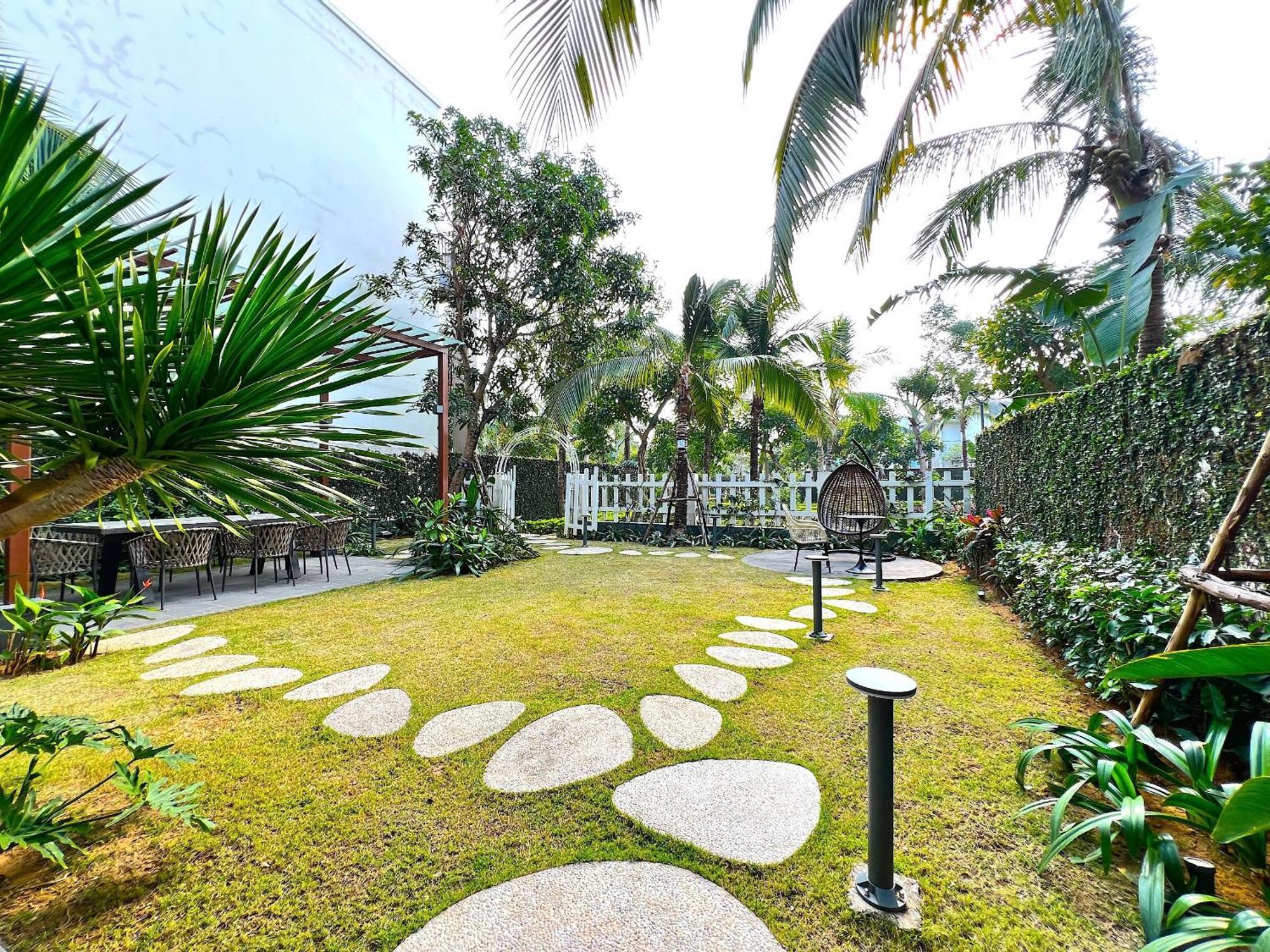 Oakwood Ha Long Hotel Exterior photo